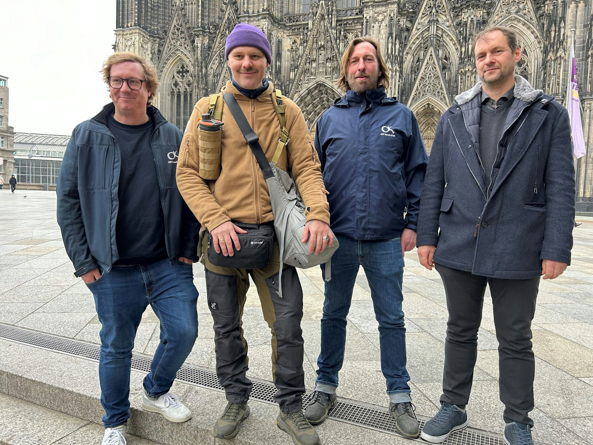 Gruppenbild der Stiftung rund um Tobias Nied.