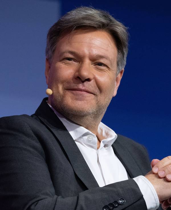 Auf dem Foto sieht man Robert Habeck (Bündnis 90/Die Grünen), Bundesminister für Wirtschaft und Klimaschutz, der an der Eröffnung der Internationalen Handwerksmesse (IHM) teilnimmt.