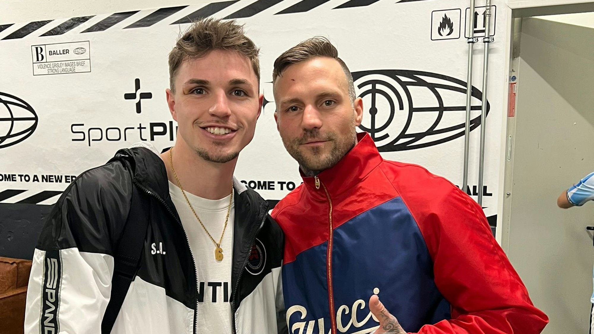 Yannick Zierden mit Rapper Kontra K.