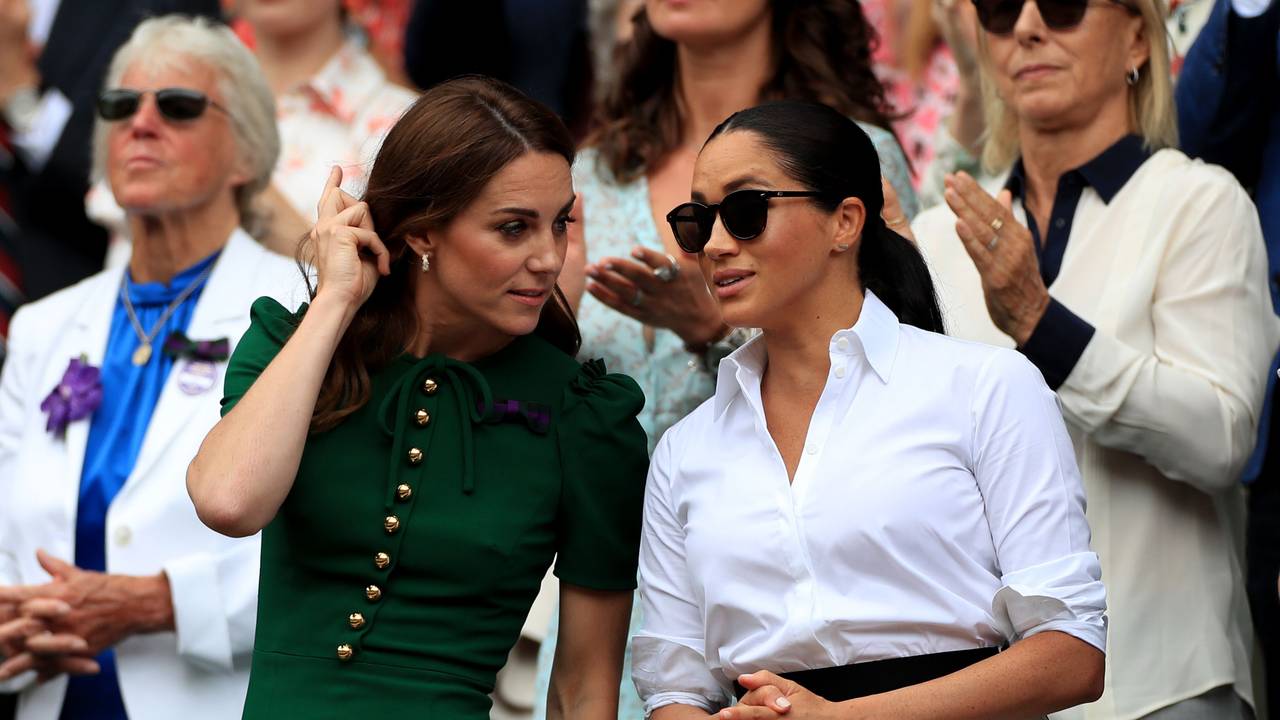 Kate und Meghan, hier in Wimbledon 2018, sollen sich nie gut verstanden haben. Kate-Gegner machen die Prinzessin für Meghans schweren Stand in der Royal-Family verantwortlich.
