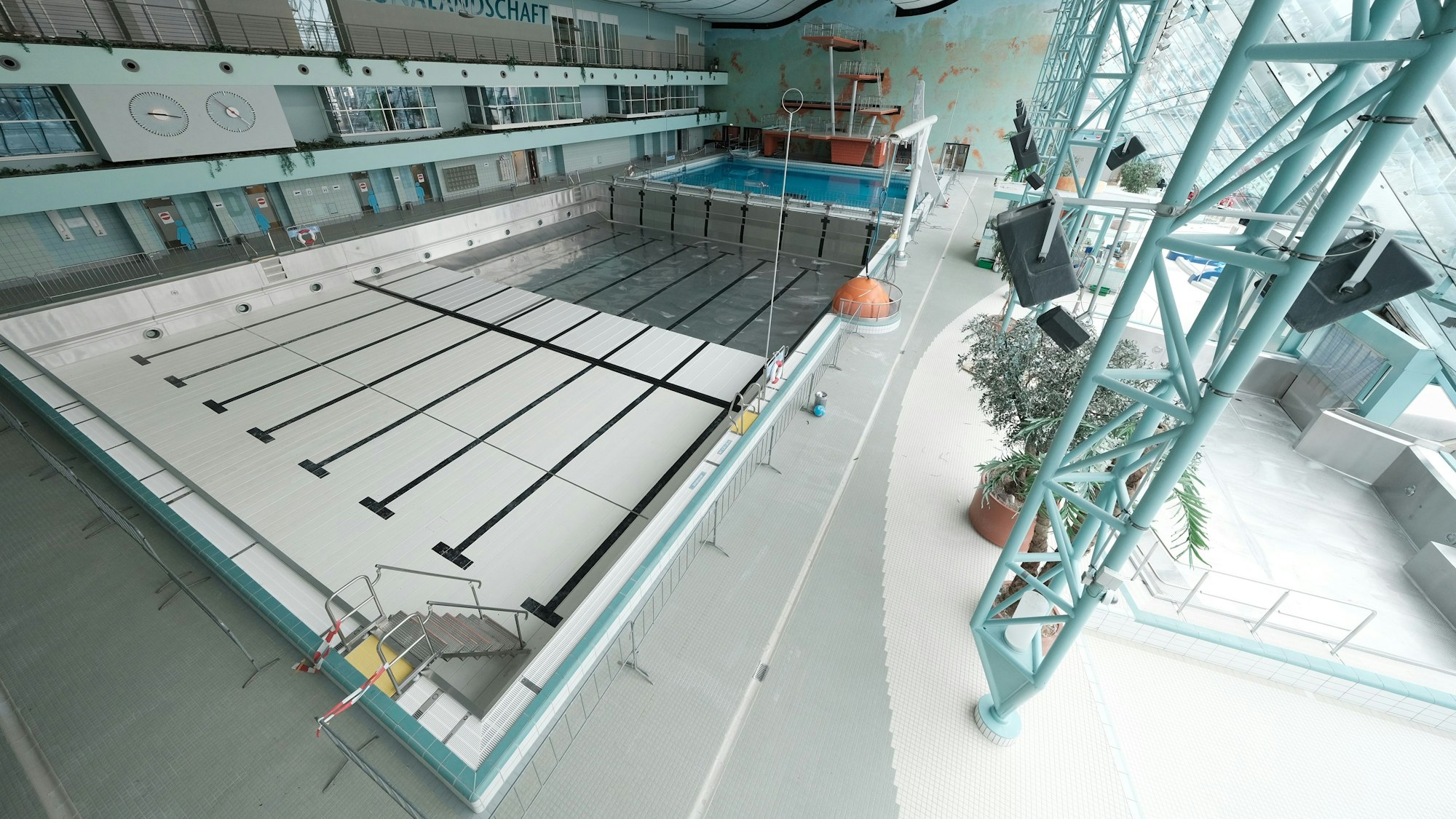 Das Agrippabad ohne Wasser.