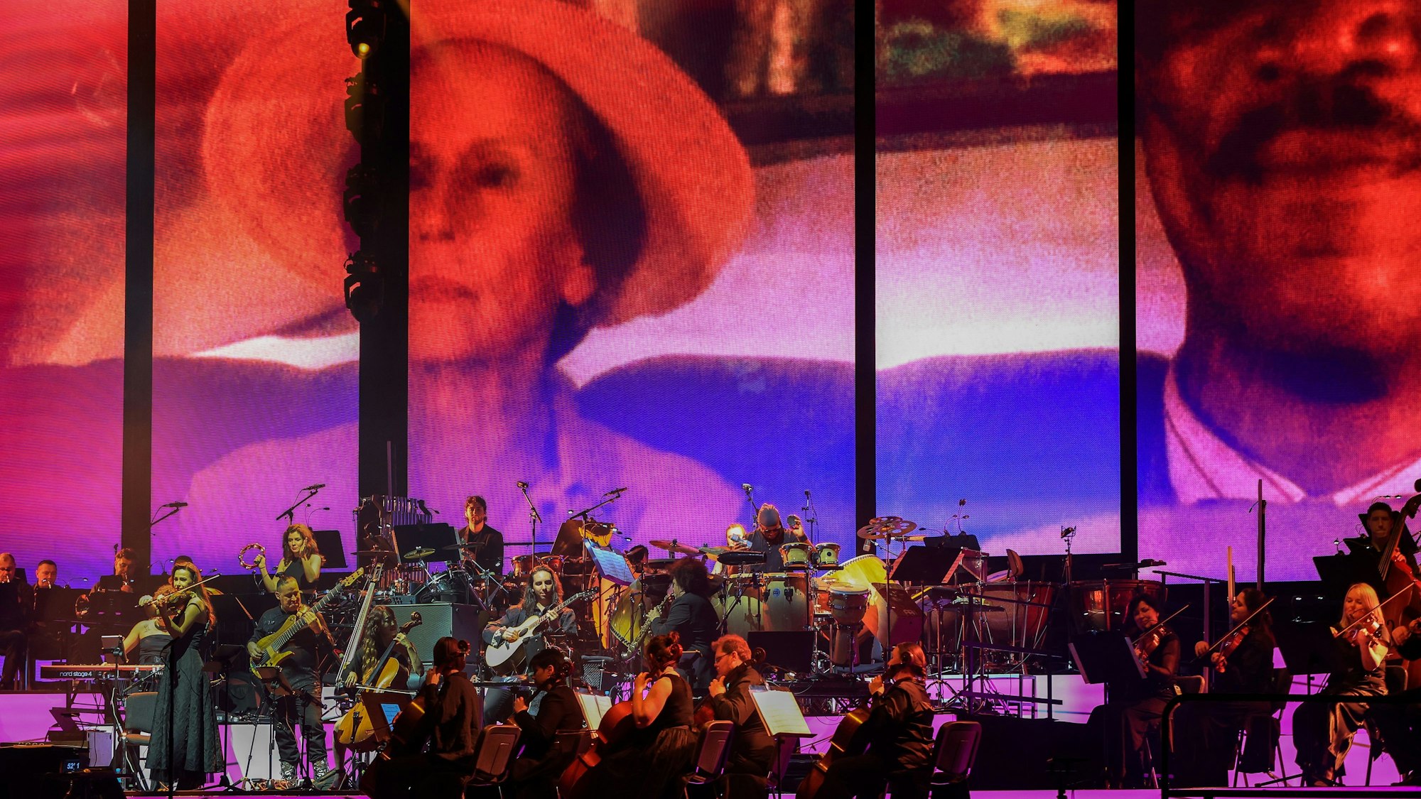 Konzert „The World of Hans Zimmer - A New Dimension“ in der Lanxess-Arena.