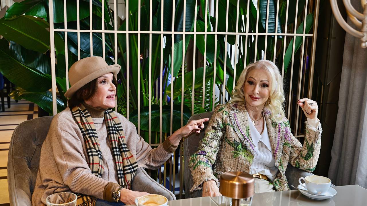 Anouschka Renzi und Desiree Nick Interview mit Nathalie Riahi im Steigenberger Düsseldorf
