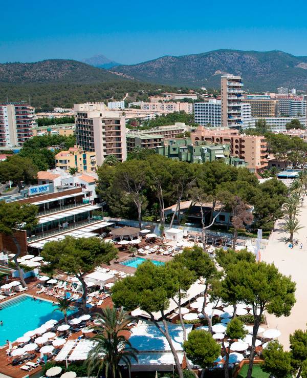 Der Strand von Magaluf. In dem Ort soll ein deutscher Frührentner eine Prostituierte vergewaltigt haben (Archivfoto).