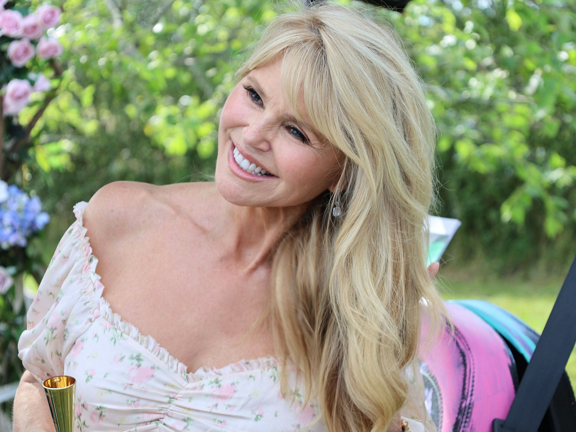 Christie Brinkley im Juli 2023 bei einem Polo-Turnier in Bridgehampton, New York