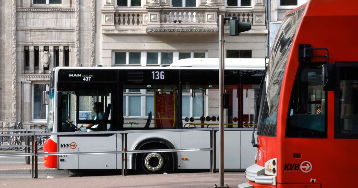 Kvb Gopal KVB-Busfahrer lässt Kinder im strömenden Regen stehen | Express