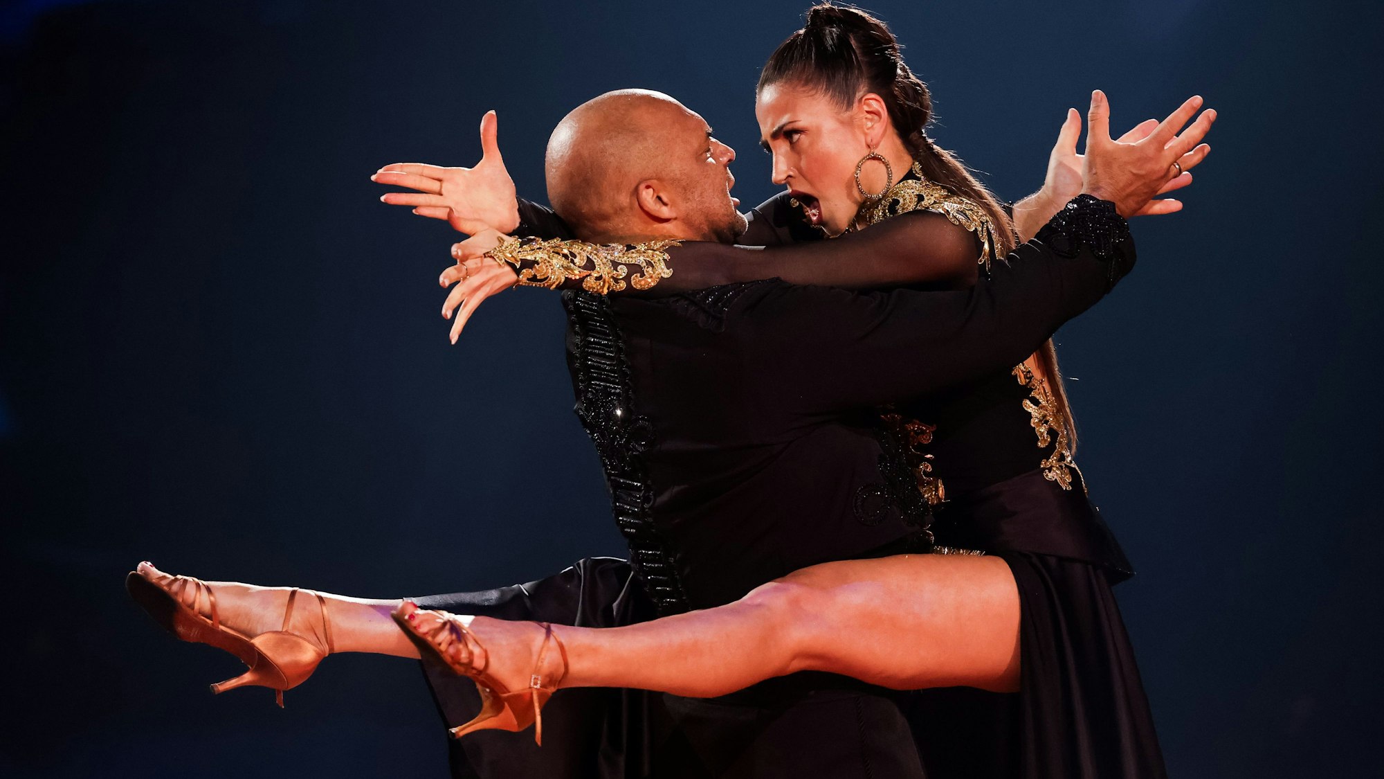 Detlef D! Soost, Coach, und Ekaterina Leonova, Profitänzerin, tanzen in der RTL-Tanzshow «Let's Dance» auf dem Parkett im Coloneum.