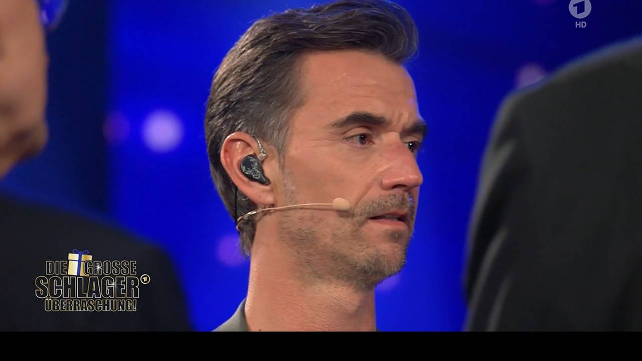 Florian Silbereisen wird von einem Kinderhospiz in der Show überrascht, welches er unterstützt.