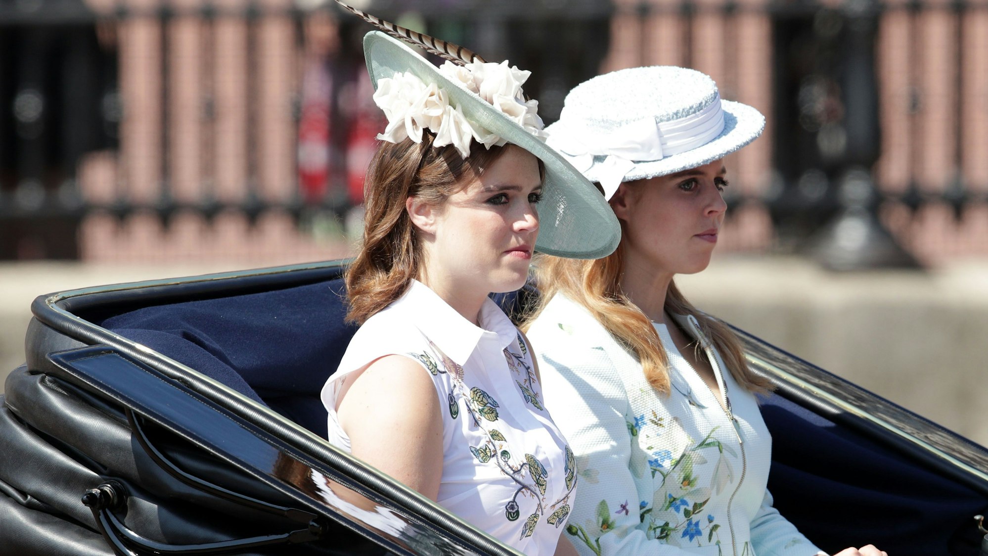 Prinzessin Eugenie und Prinzessin Beatrice bei „Trooping the Colour“.