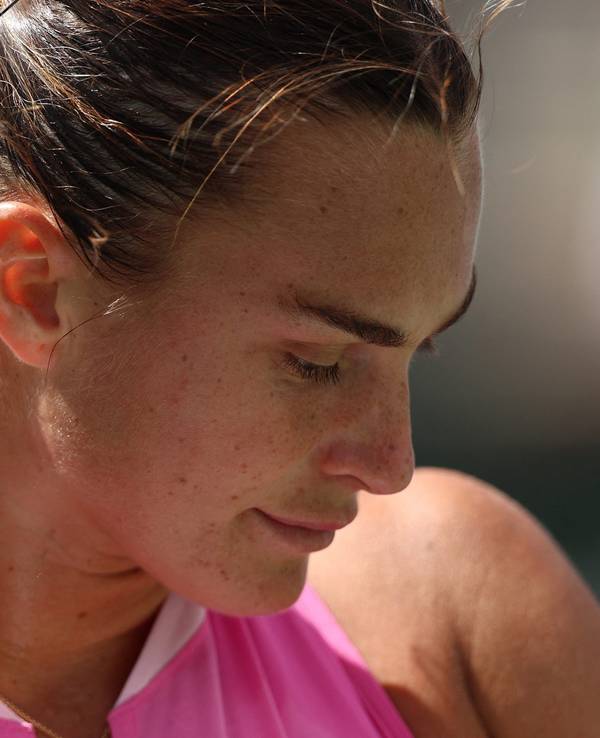 Aryna Sabalenka auf dem Platz in Indian Wells.