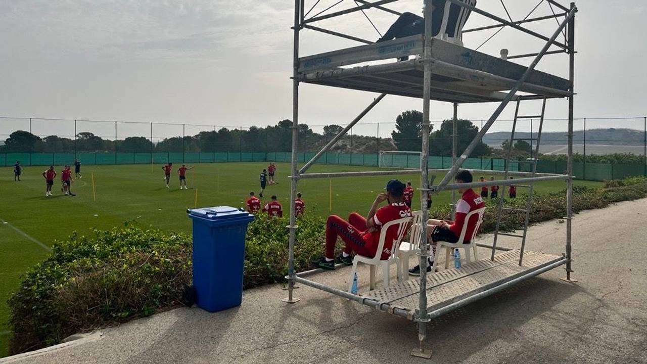 Der 1. FC Köln bereitet sich in Algorfa auf den Liga-Endspurt vor.
