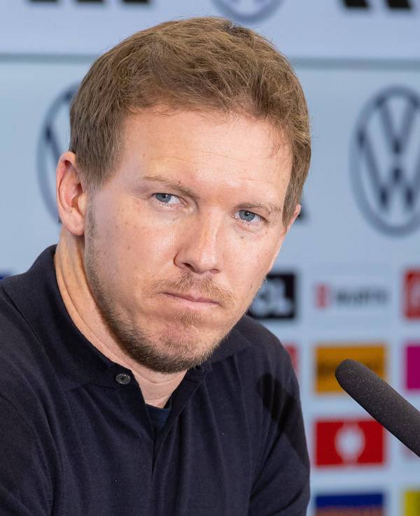 Julia Nagelsmann auf der Pressekonferenz