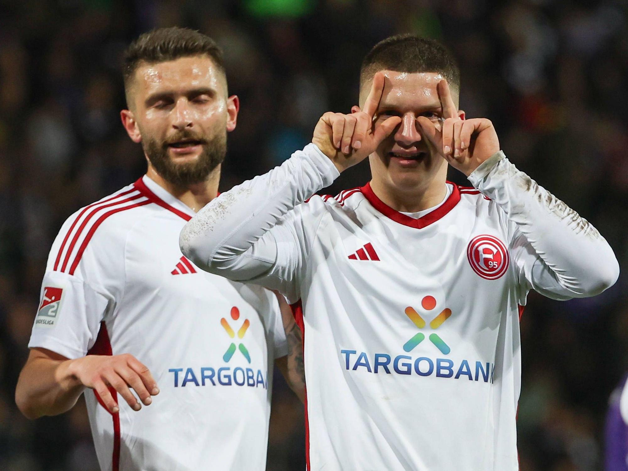 Von l. n. r. Nicolas Gavory und Christos Tzolis von Fortuna Düsseldorf.