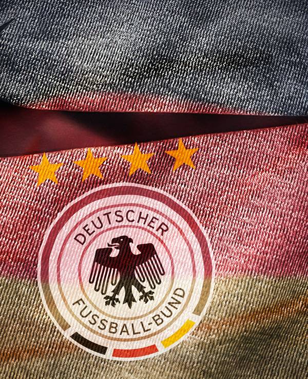Das Wappen der Nationalmannschaft mit dem Nike-Logo darüber