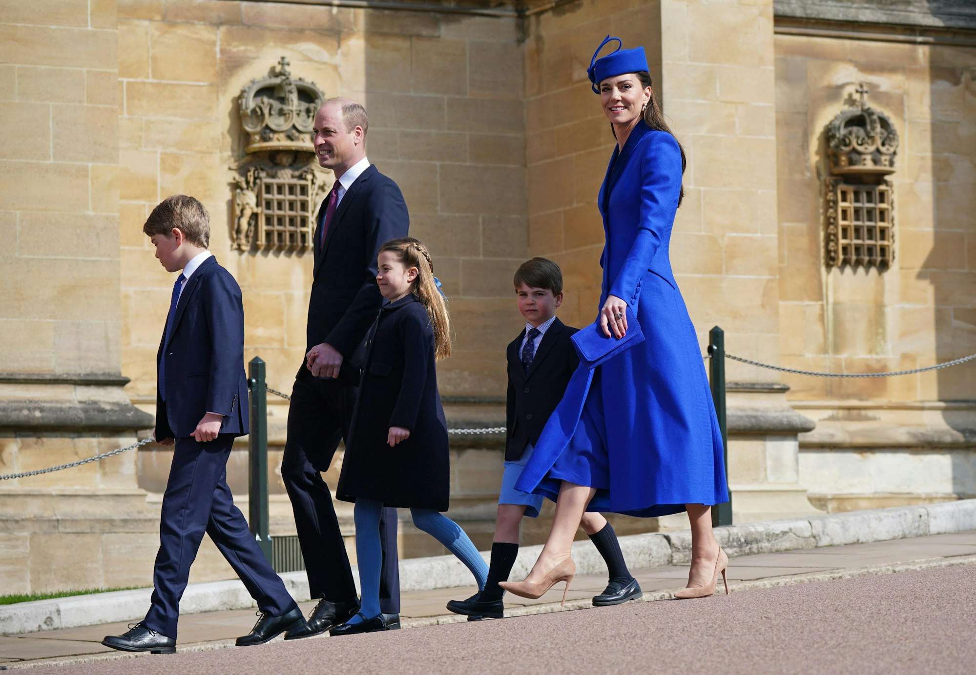 William, Kate, Charlotte, George und Luis auf dem Weg in die Kirche.