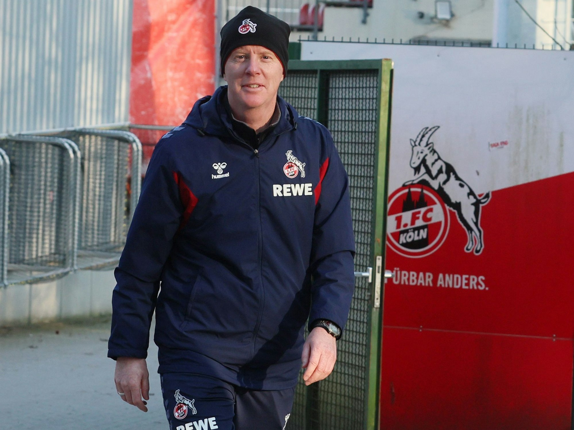 FC-Trainer Timo Schultz nach der Einheit.