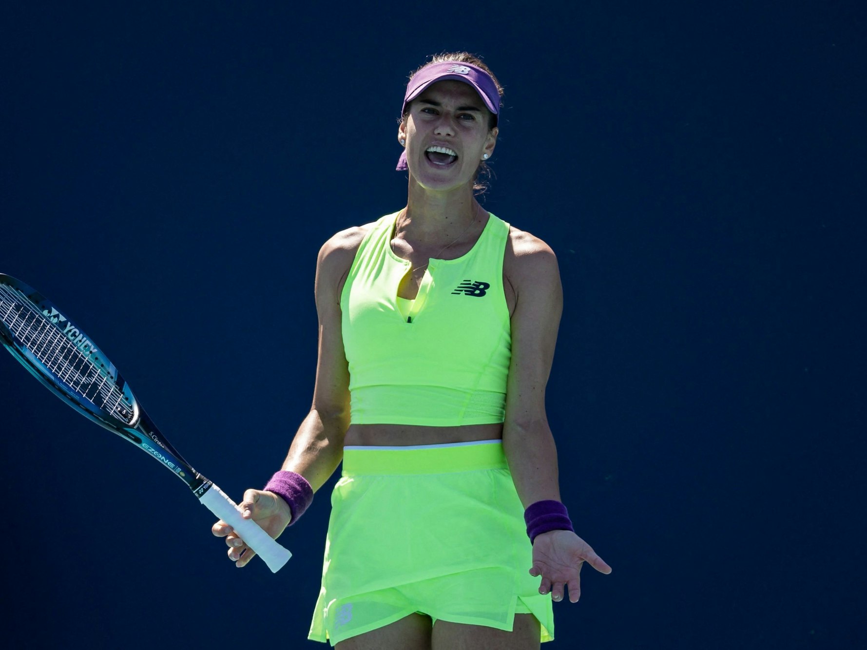 Sorana Cirstea gestikuliert beim Match gegen Darja Kassatkina.