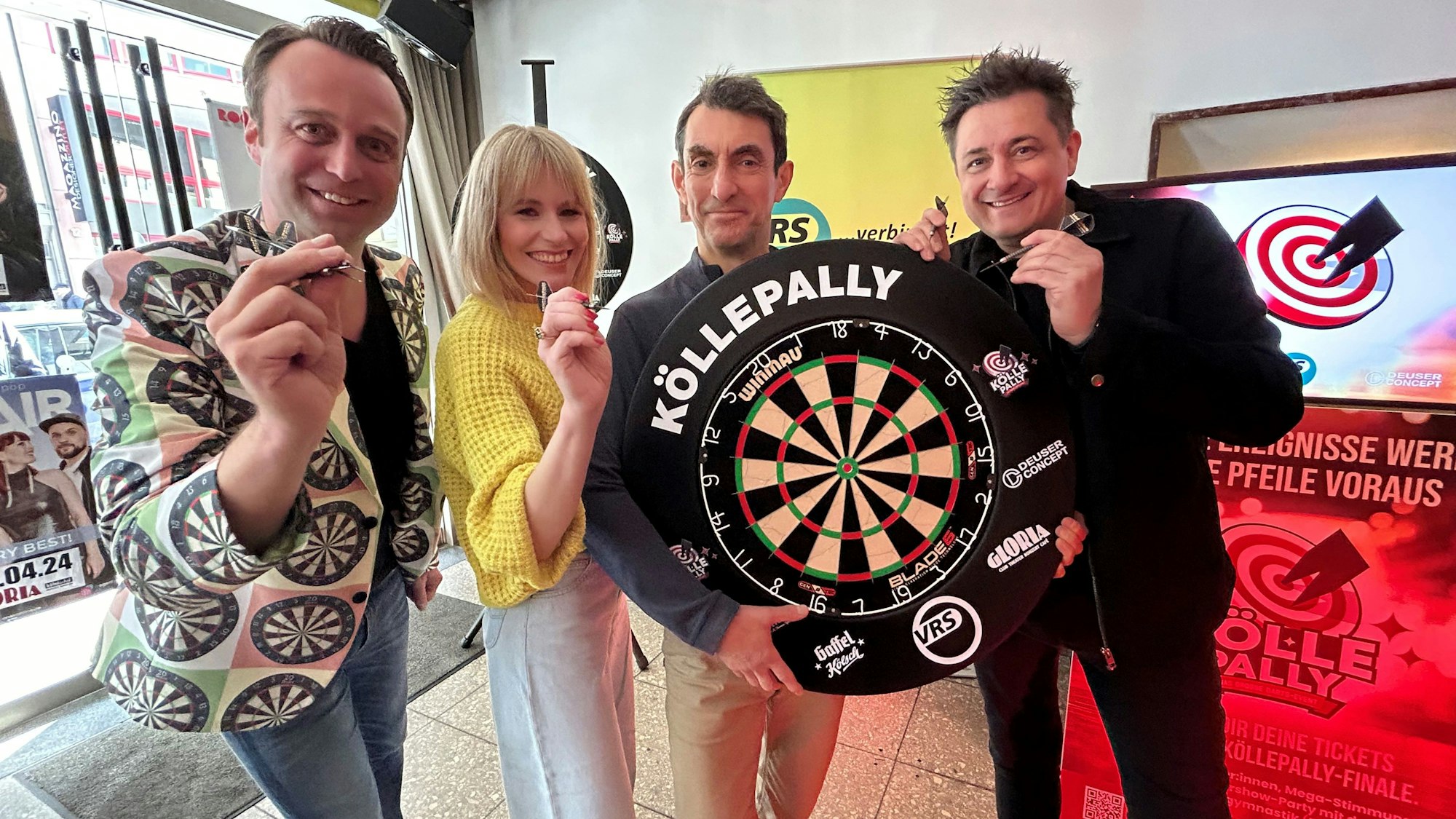 Lukas Wachten, Julia Kleine, Knacki Deuser und Micky Nauber im Gloria.