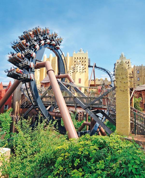 Die Attraktion „Black Mamba“ im Phantasialand.