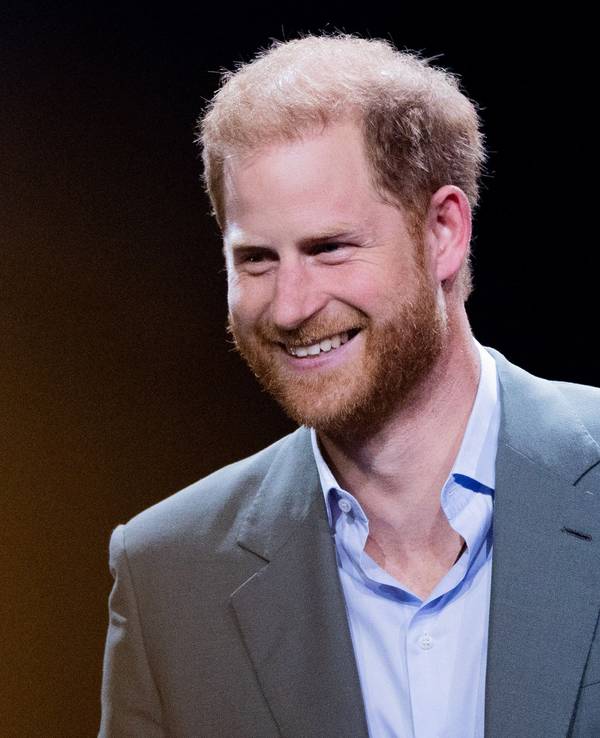 Prinz Harry, Herzog von Sussex, lächelt bei der Eröffnung der 6. Invictus Games in der Merkur Spiel-Arena, hier im September 2023 in Düsseldorf.