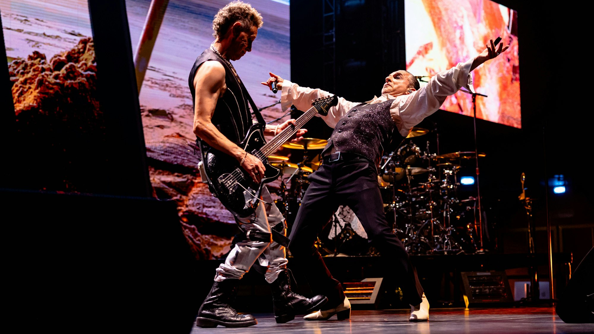 Martin Gore und Dave Gahan auf der Bühne.