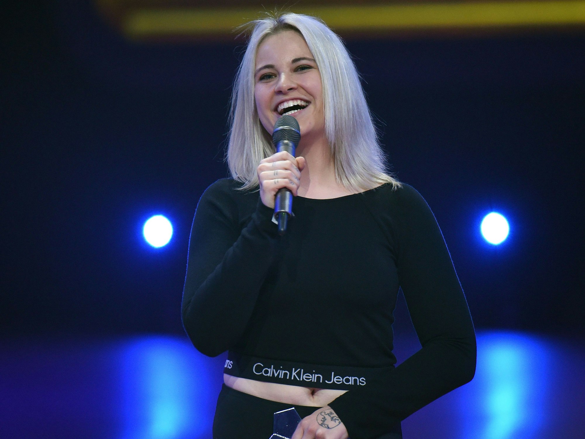 Die YouTuberin Melina Sophie, hier im Juni 2016 in Düsseldorf bei der Verleihung des Webvideopreises