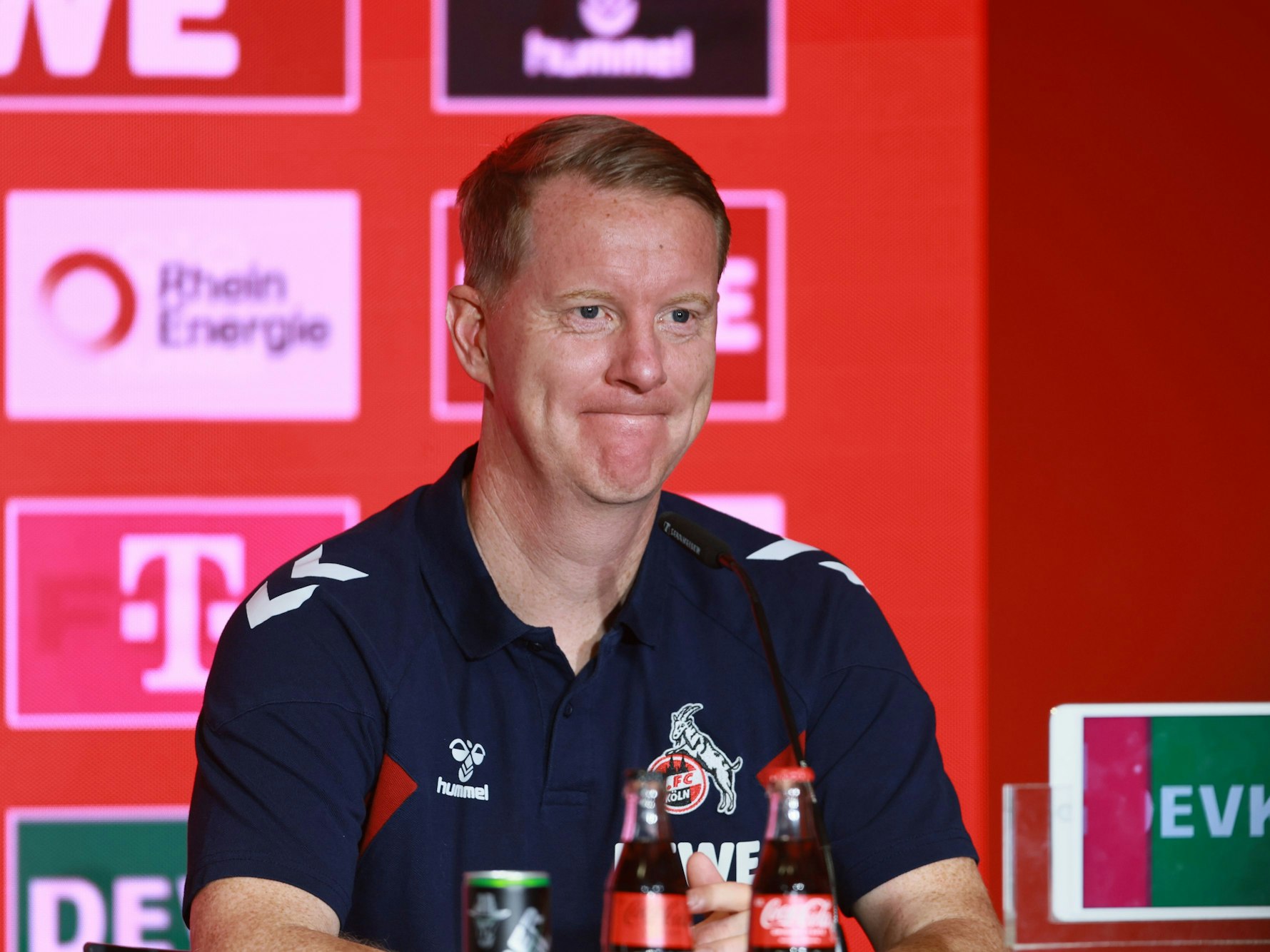 Timo Schultz beantwortet Fragen.