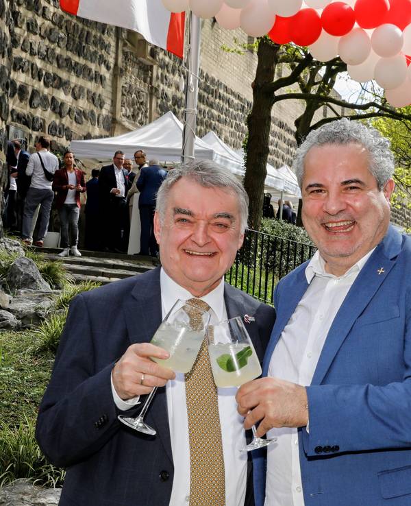Dino Massi mit Herbert Reul.