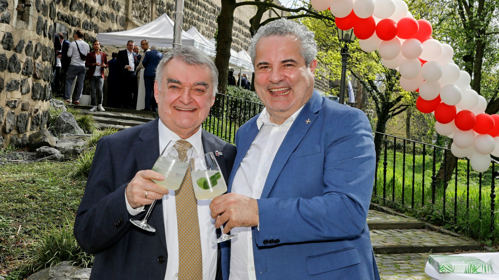 Dino Massi mit Herbert Reul.