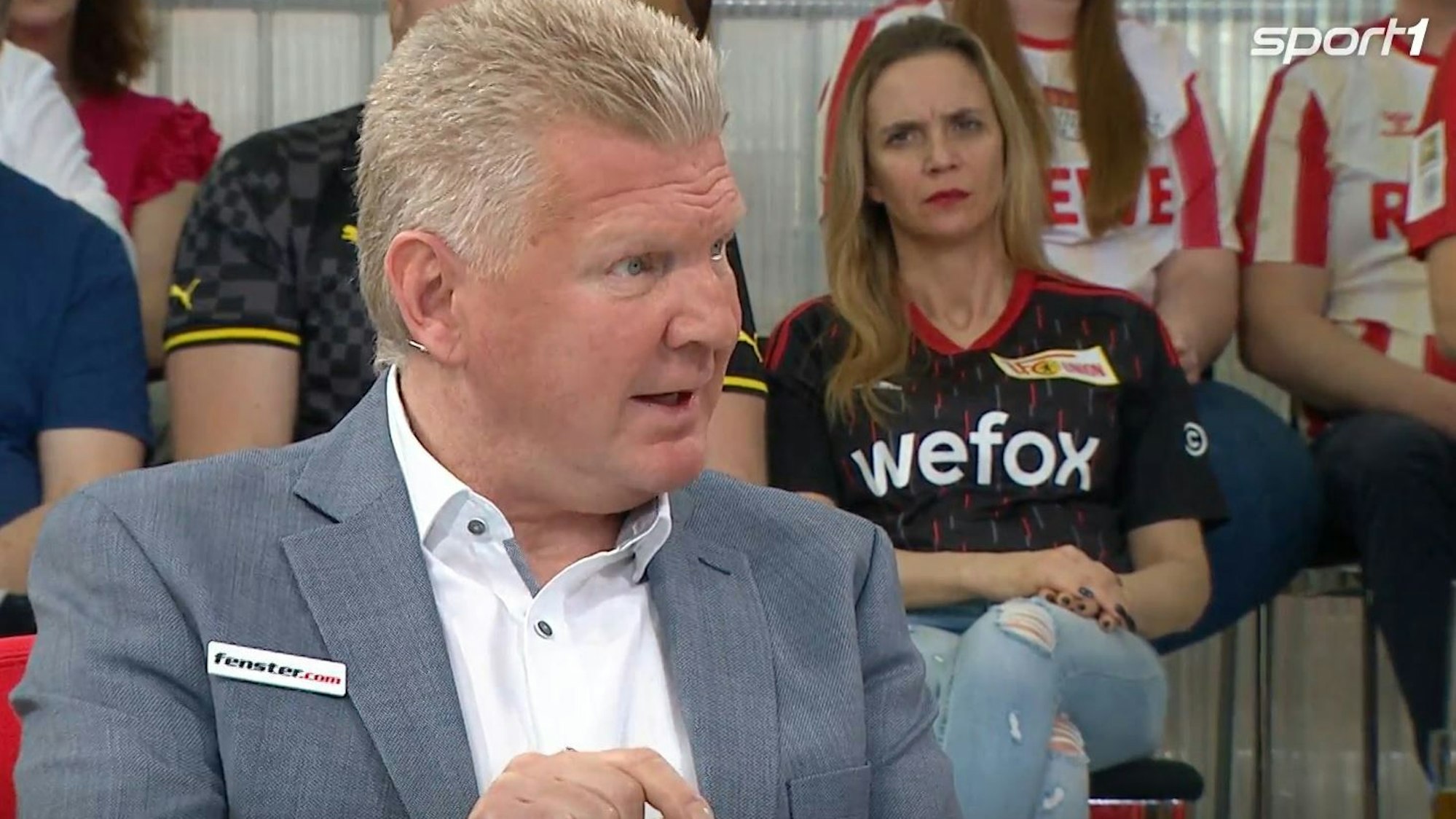 Stefan Effenberg gestikuliert im „Doppelpass“.