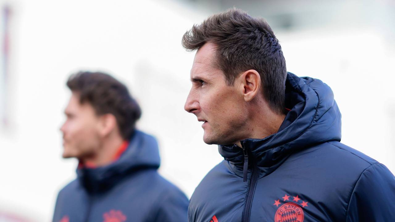 Miroslav Klose, hier am 30. November 2020 als Co-Trainer des FCB, ist wohl Teil eines Notfall-Plans beim FC Bayern.
