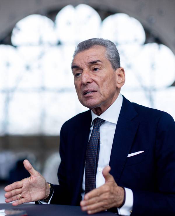 Interview mit Michel Friedman, deutsch-französischer Publizist, Talkmaster, Jurist, Philosoph und ehemaliger Politiker, in der Flora Köln am 5. März 2024.