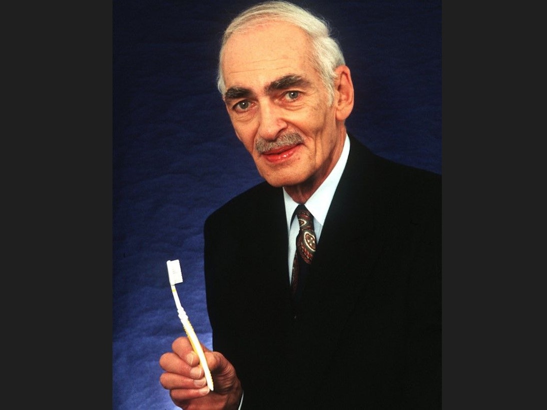 Dr. James Best, amerikanischer Zahnmediziner und Werbestar