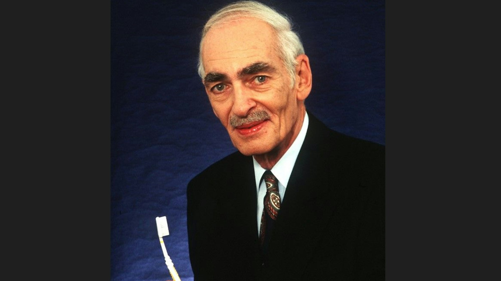 Dr. James Best, amerikanischer Zahnmediziner und Werbestar