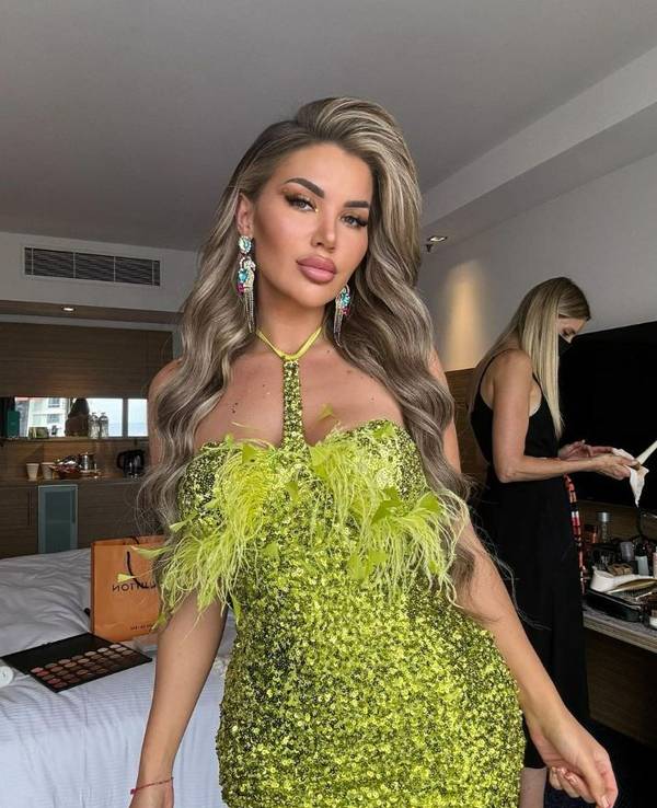 Das Foto hat Kim Virginia am 15. Januar 2024 auf ihrem offiziellen Instagram-Account geteilt.