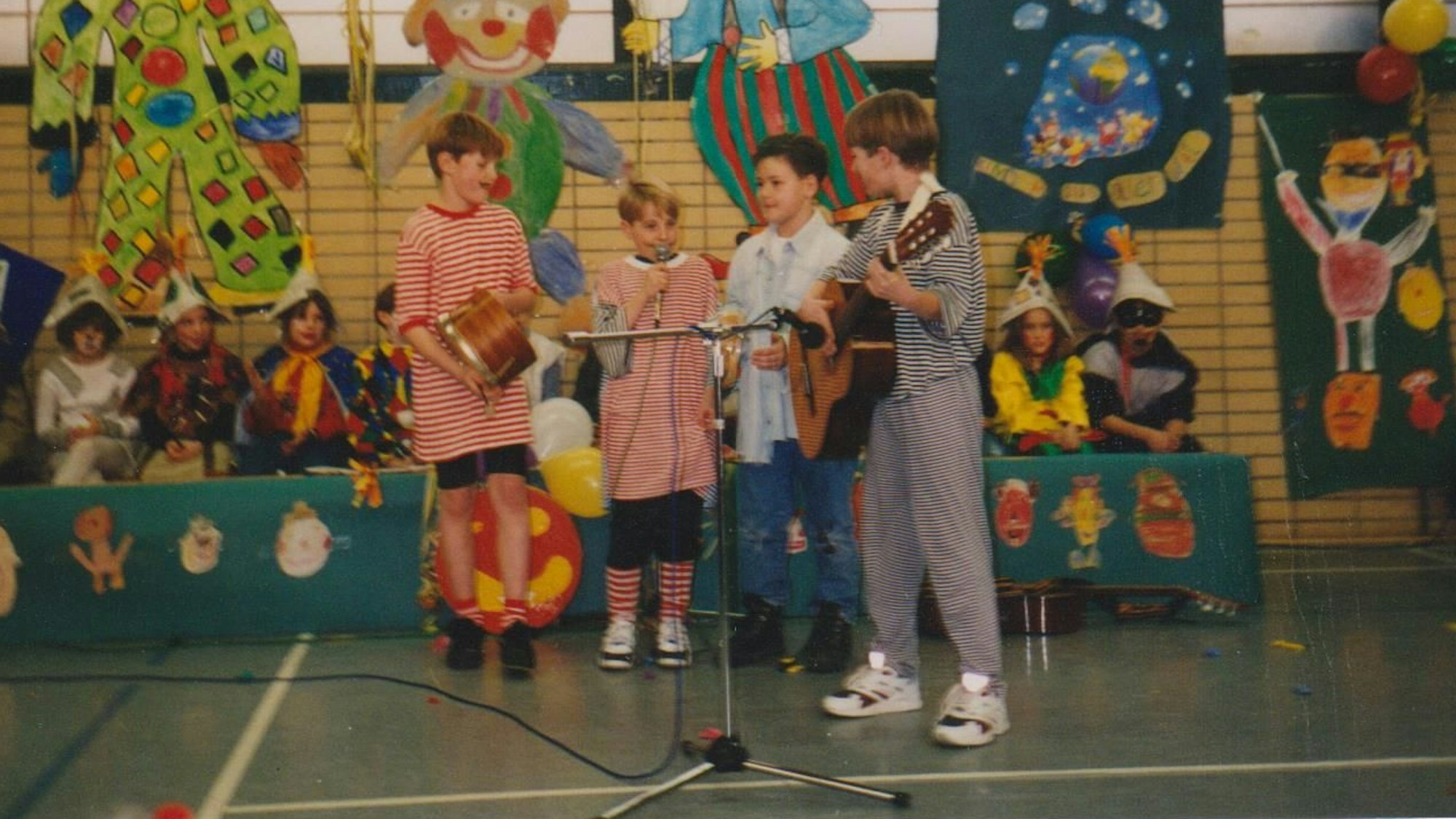 Die kurzen Hosen als Vorläufer von Cat Ballou.