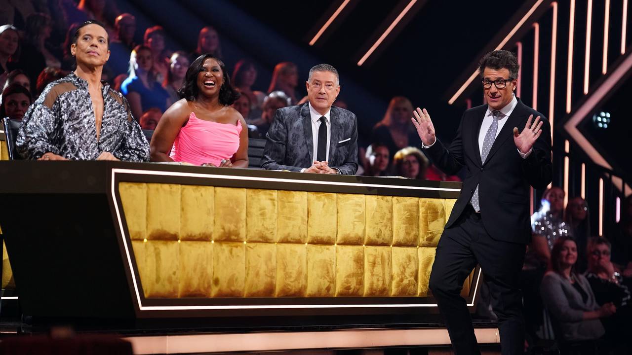 Das Foto zeigt (v.l.n.r) Jorge Gonzalez, Motsi Mabuse, Joachim Llambi und Daniel Hartwich im Studio der RTL-Tanzshow Let's Dance.