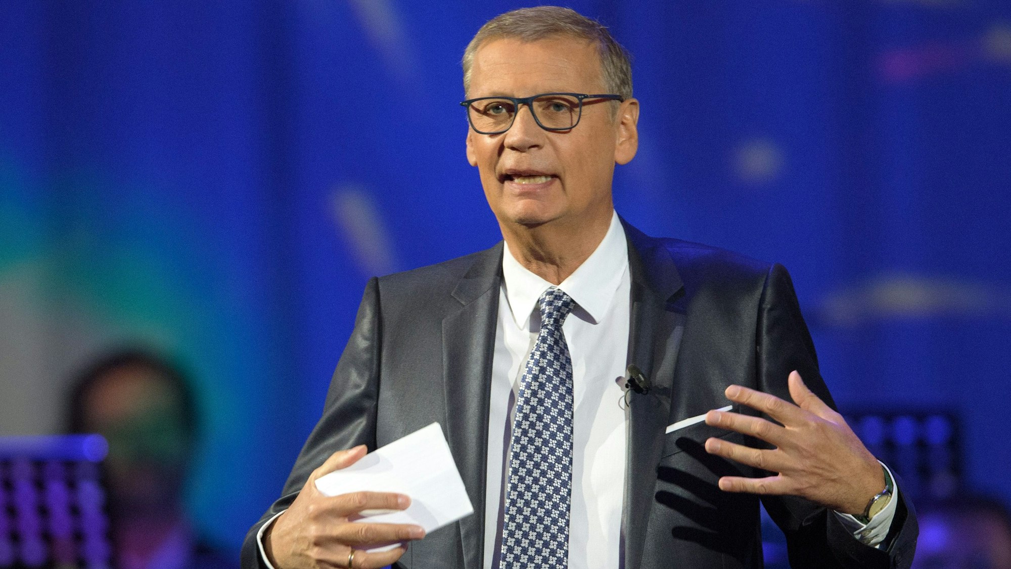Moderator Günther Jauch (hier 2020 bei einem Festakt in Potsdam) musste bei „Wer wird Millionär“ plötzlich eingreifen.