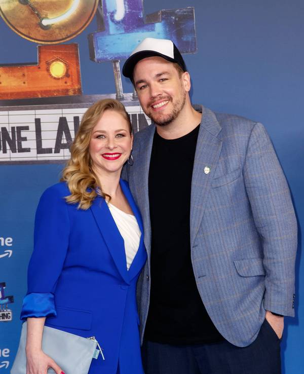 Premiere LOL: Last One Laughing 2023 mit Jasmin Schwiers und Jan van Weyde
