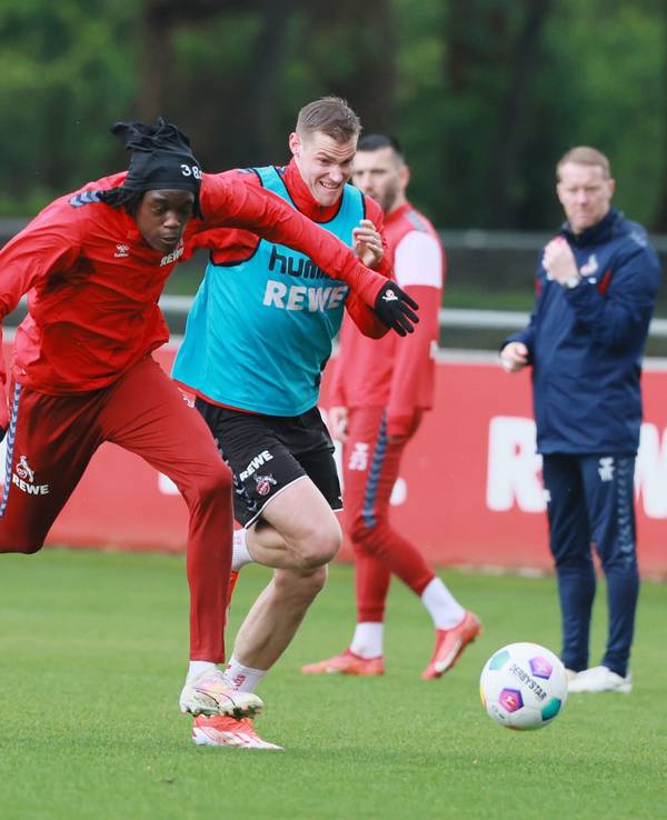 1. FC Köln, Training, von links: Elias Bakatukanda, Steffen Tigges