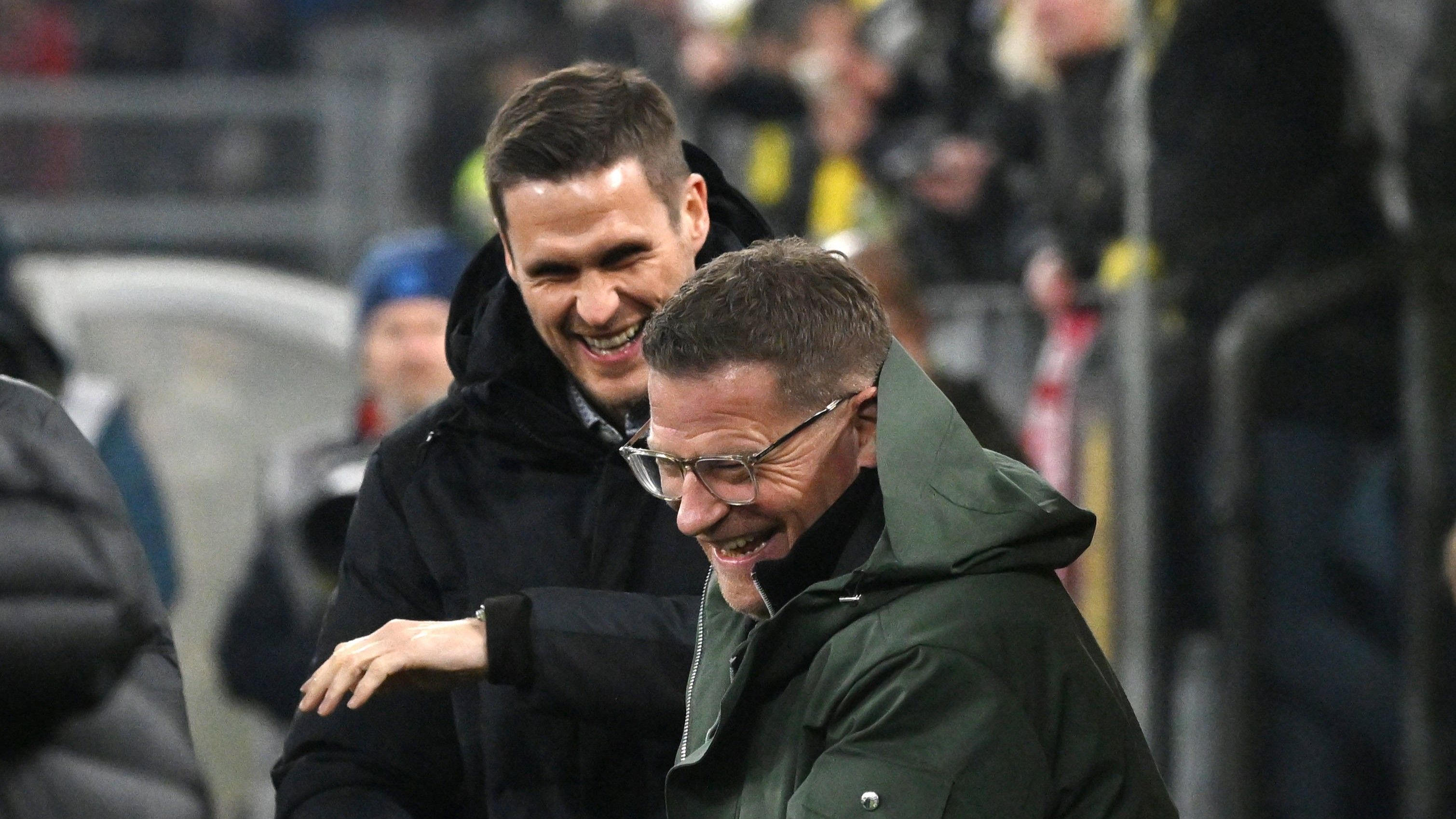 Sebastian Kehl und Max Eberl gut gelaunt im Signal-Iduna-Park.