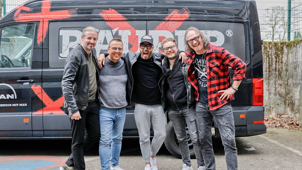 Martin Zänder, Kurt Feller, Sven West, Thomas Pieper und Andreas „Schrader“ Dorn von den Räubern.