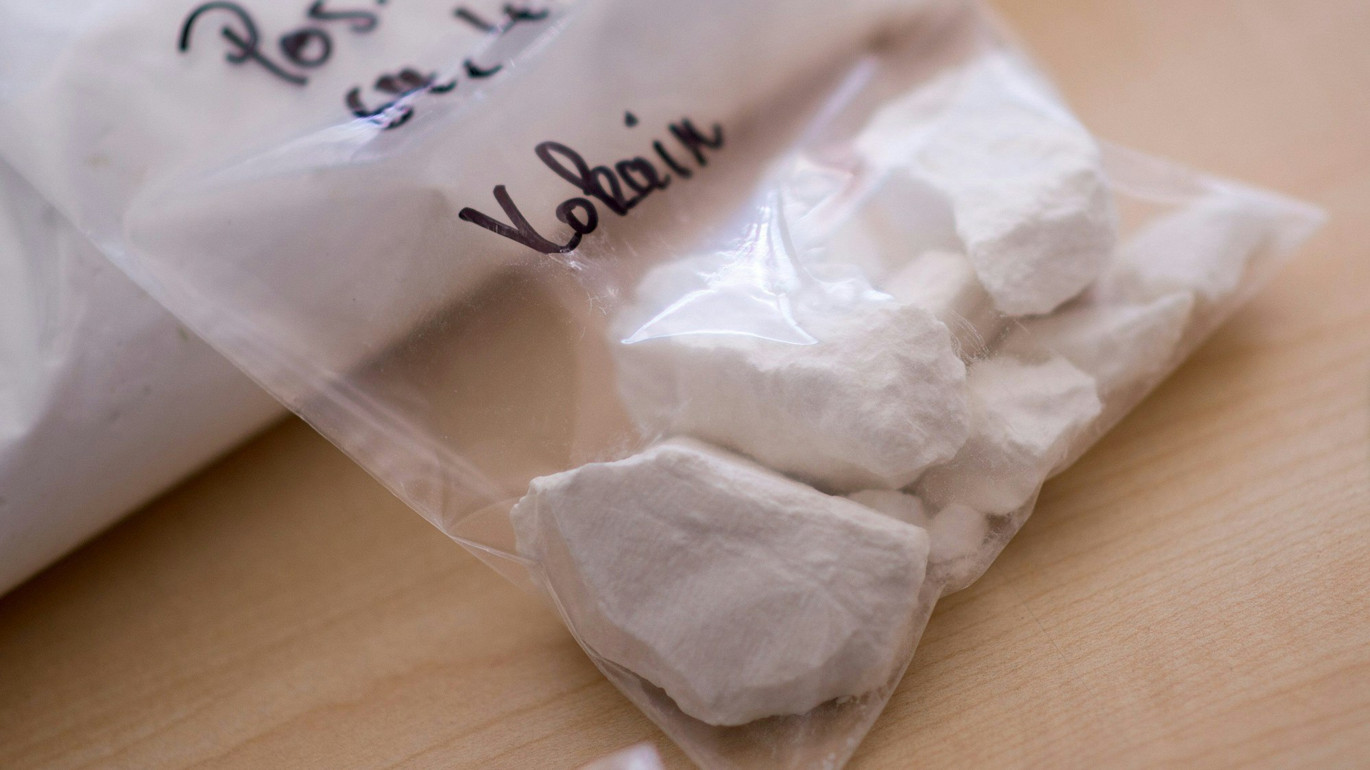 Ein Beutel mit Kokain.