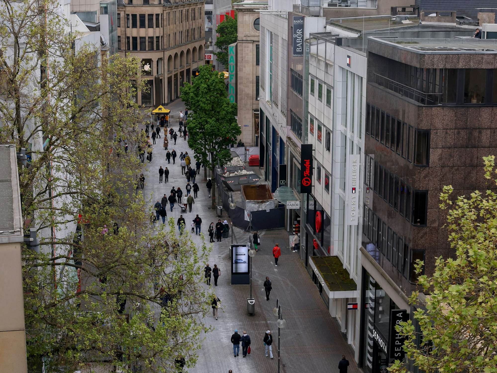 Blick von der Dachterrasse im ehemaligen „Kämpgen“-Haus auf der Schildergasse.