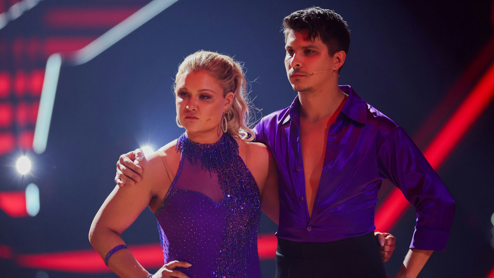 Sophia Thiel und Alexandru Ionel bei der Entscheidung im Studio.