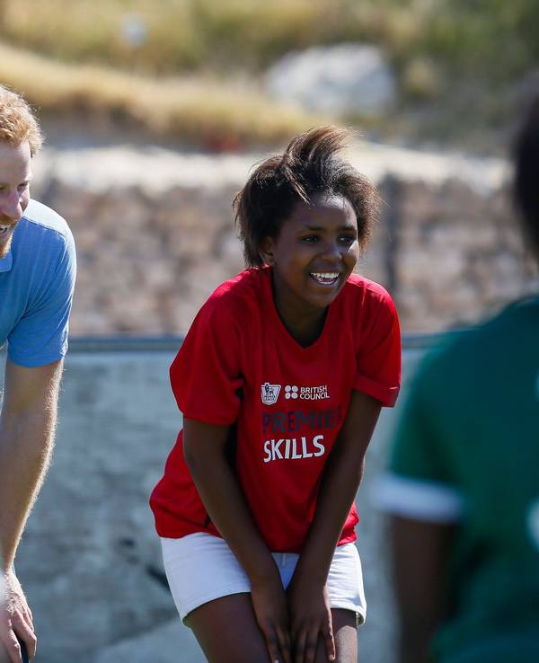 Prinz Harry 2015 in Khayelitsha (Südafrika): Ein Fall aus dem Kongo sorgt für immer mehr Schlagzeilen, auch, weil Prinz Harry darin verwickelt ist.