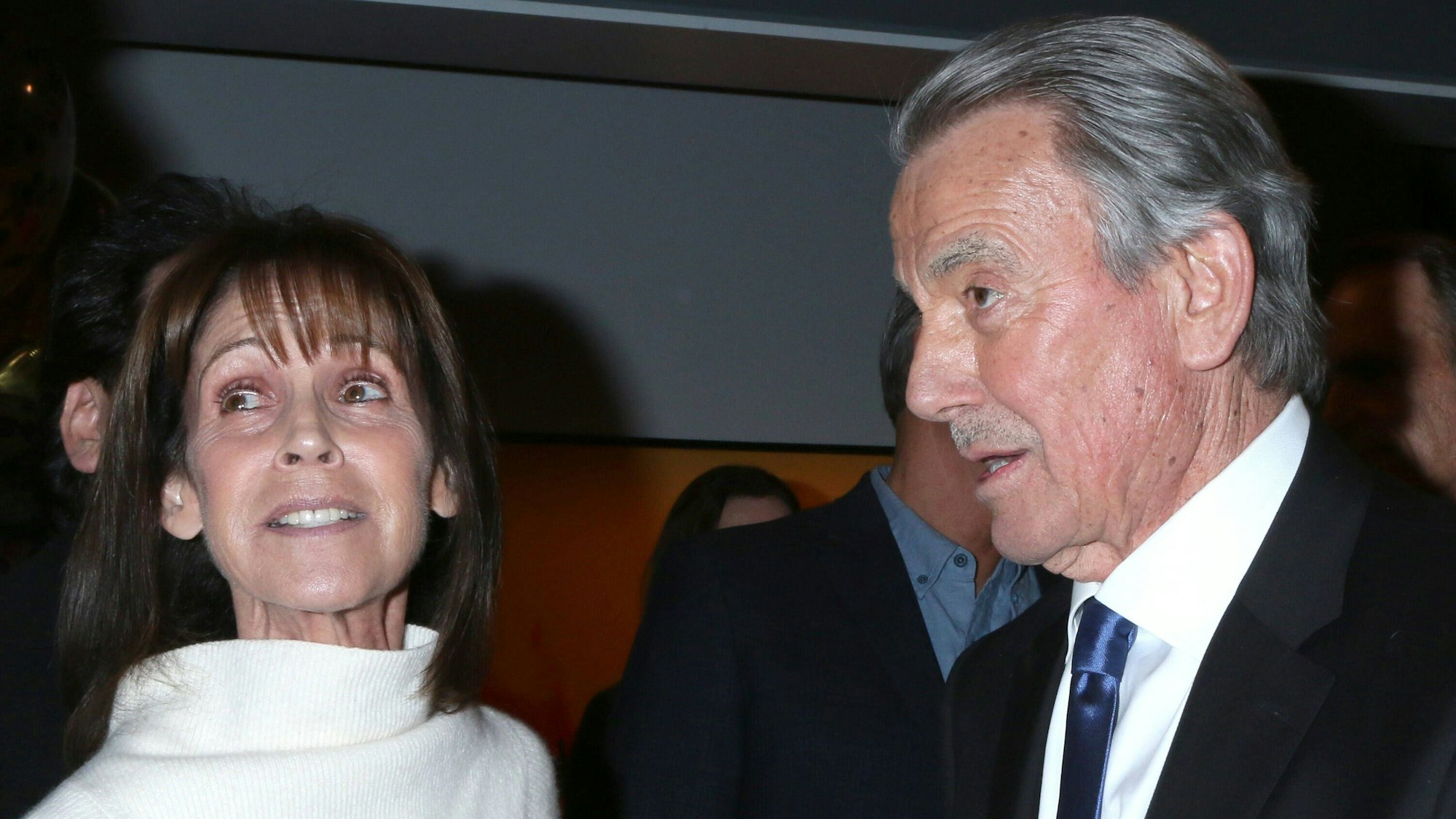 Meg Bennett und Eric Braeden auf einer Veranstaltung.