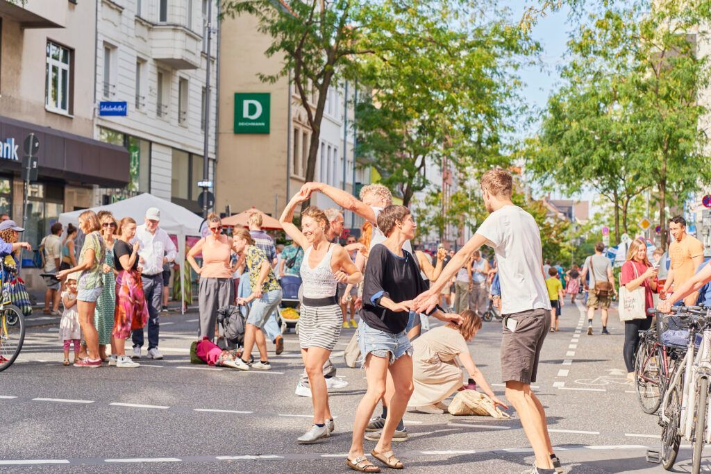 Elegantes Strassenfeste Kln Heute Fotos