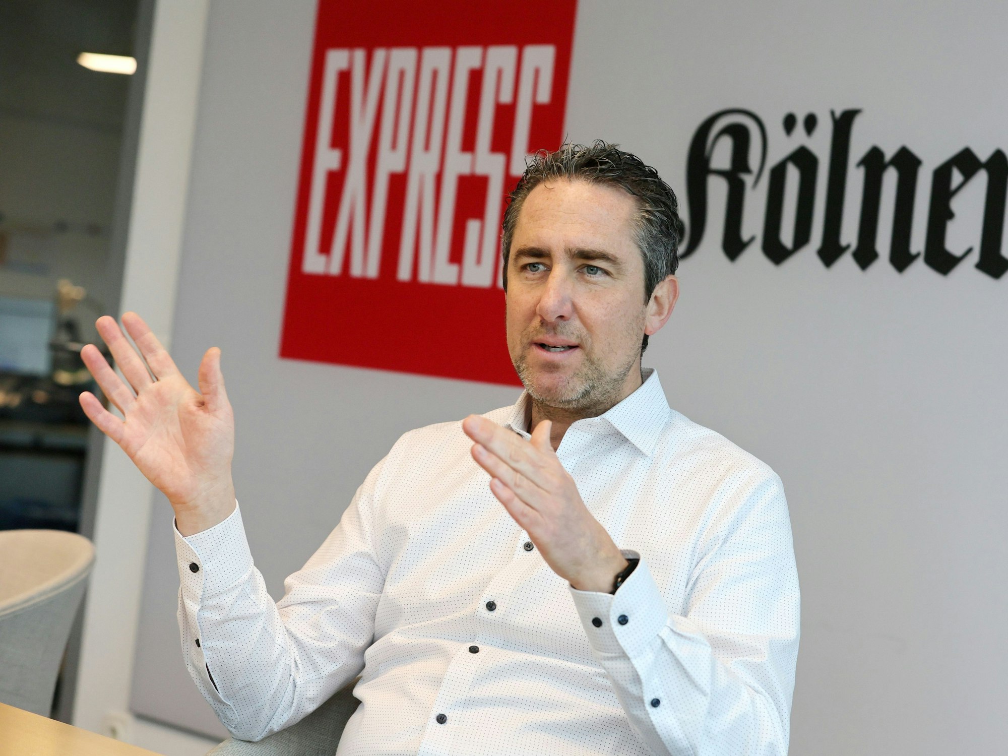 Interview mit dem schulpolitischen Sprecher der SPD, Oliver Seeck,