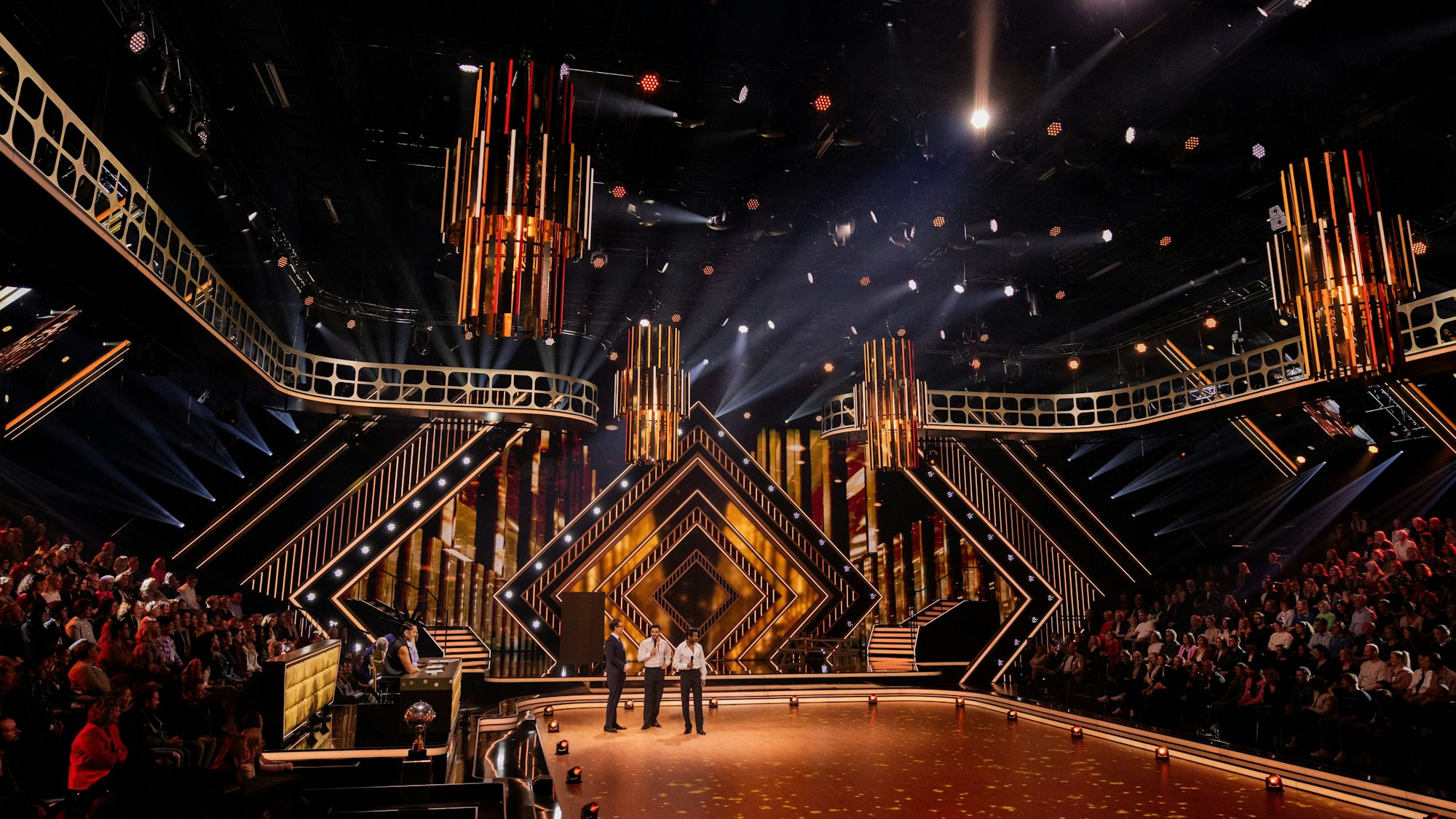 Das Foto zeigt neue Studio in der Kennenlernshow der RTL-Tanzshow „Let's Dance“ zum Auftakt der neuen Staffel im Coloneum.